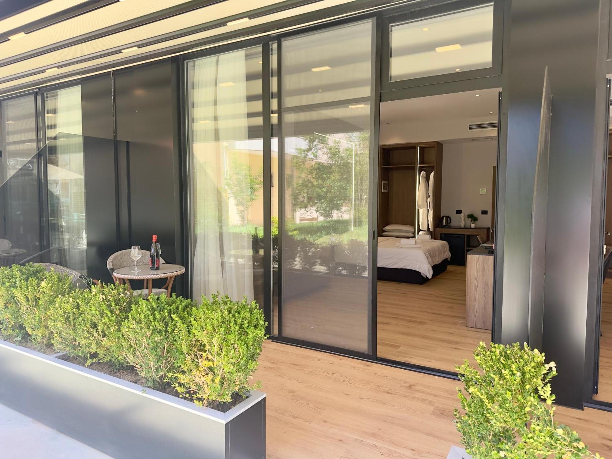 Elmar Comfort Vlore Exterior photo