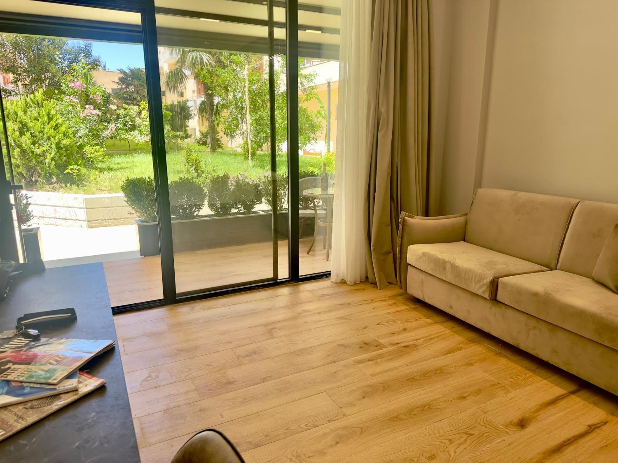 Elmar Comfort Vlore Exterior photo