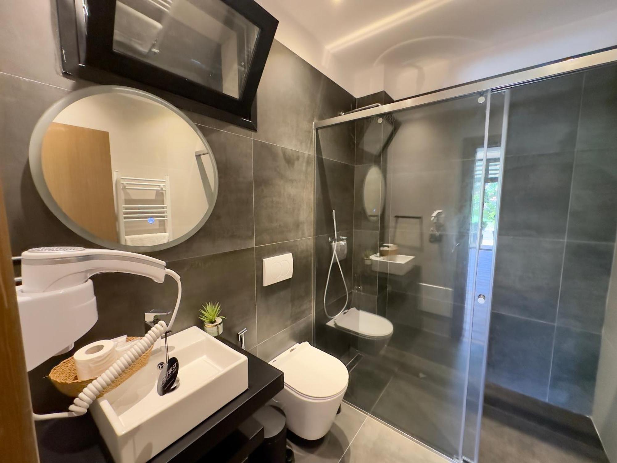 Elmar Comfort Vlore Exterior photo