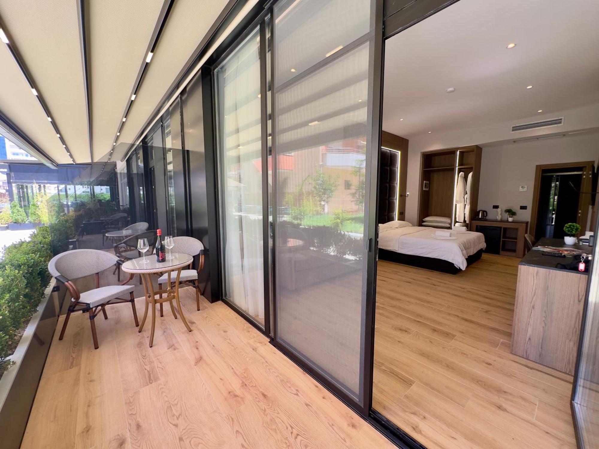 Elmar Comfort Vlore Exterior photo